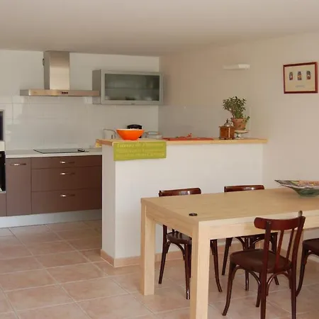 Le Mas Ferrand Graveson Zimmer foto
